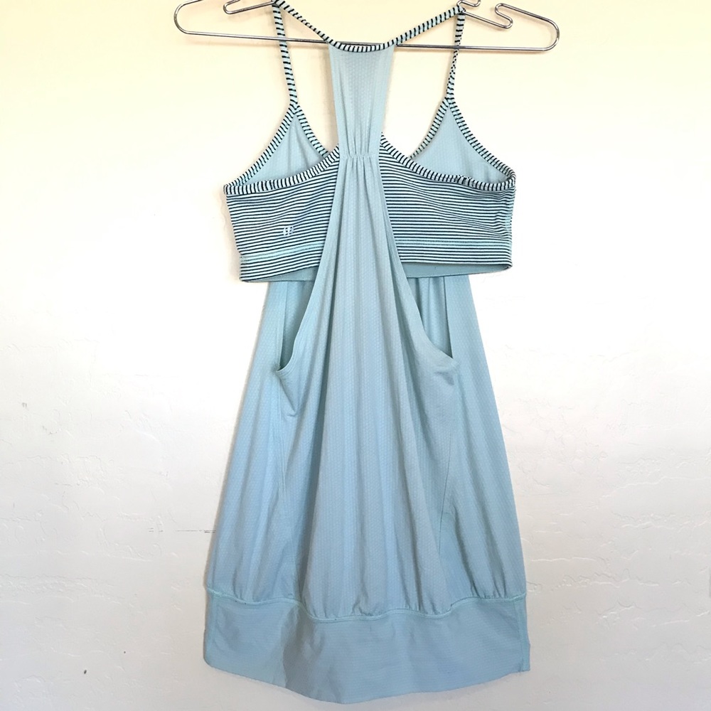 Lululemon athletic top size 4 - Picture 2 of 4